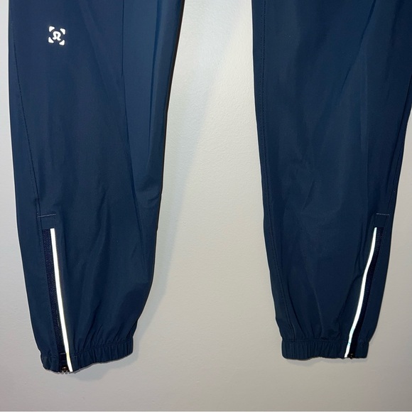 lulu lemon Men’s Surge Jogger - Picture 4 of 10